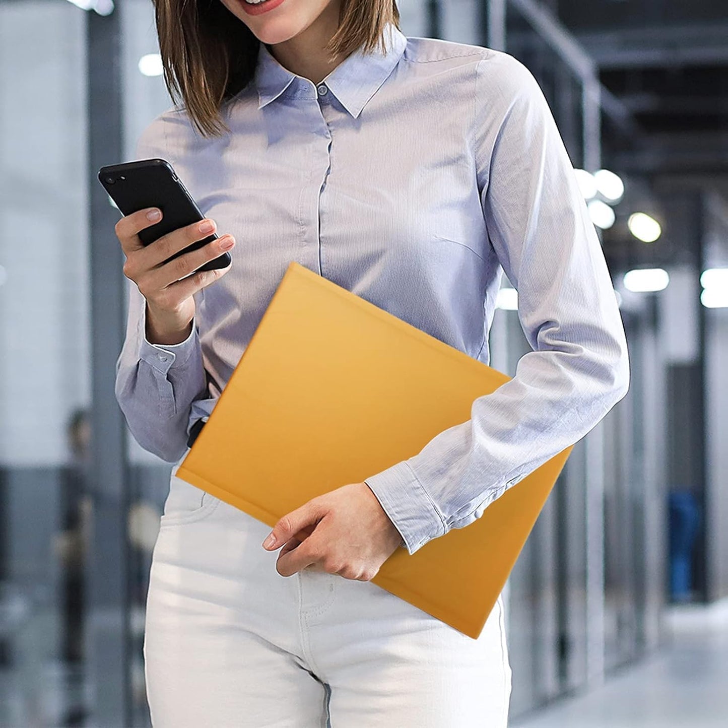 Fuxury Kraft Bubble Mailer 10.5x16" 200Pack Strong Adhesion Padded Envelopes Kraft Yellow Bubble Envelopes Usable Size 10.5x15" Waterproof Cushioned Padded Mailers Packaging for Small Business