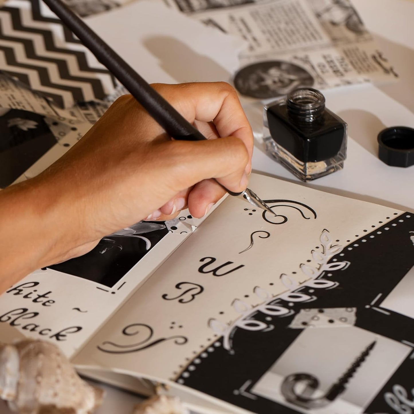 12PCS Comic Pen Nibs Set, Oblique Calligraphy Dip Pen Nib Holder with Stainless Steel Replacements for Writing, Signing, Painting