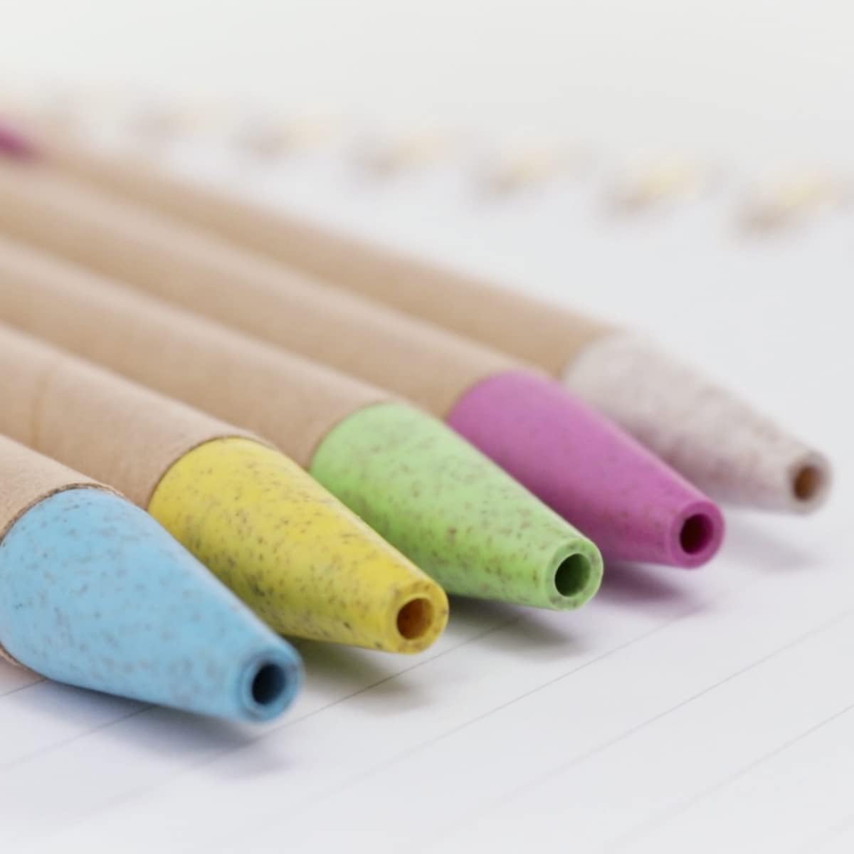 Simply Genius 100-Pack Eco-Friendly Retractable Ballpoint Pens, 1mm Tip, Black Ink, Medium Point for Journaling, Office, School and Home (Assorted)