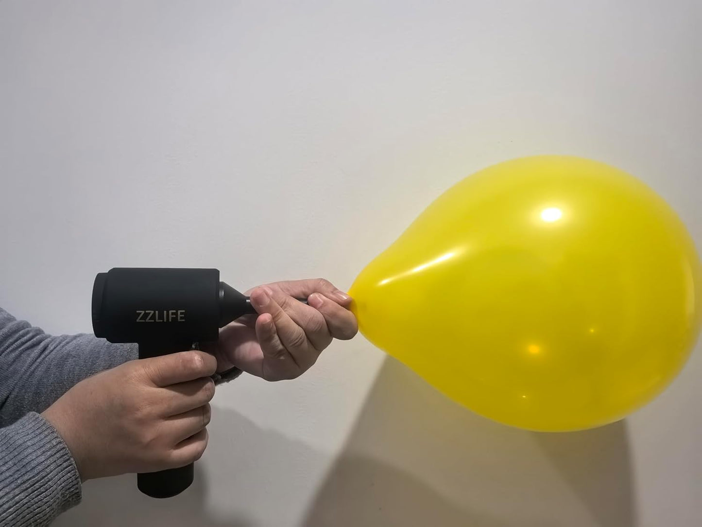 Handheld Vacuum Cleaner Cordless, Desk Vacuum Cleaner Compressed Electric Air Duster 15000Pa Suction, 4-in-1 Portable Vortex Vacuum Dust Air Blower for Computer, Keyboard,Car,Balloon,Black