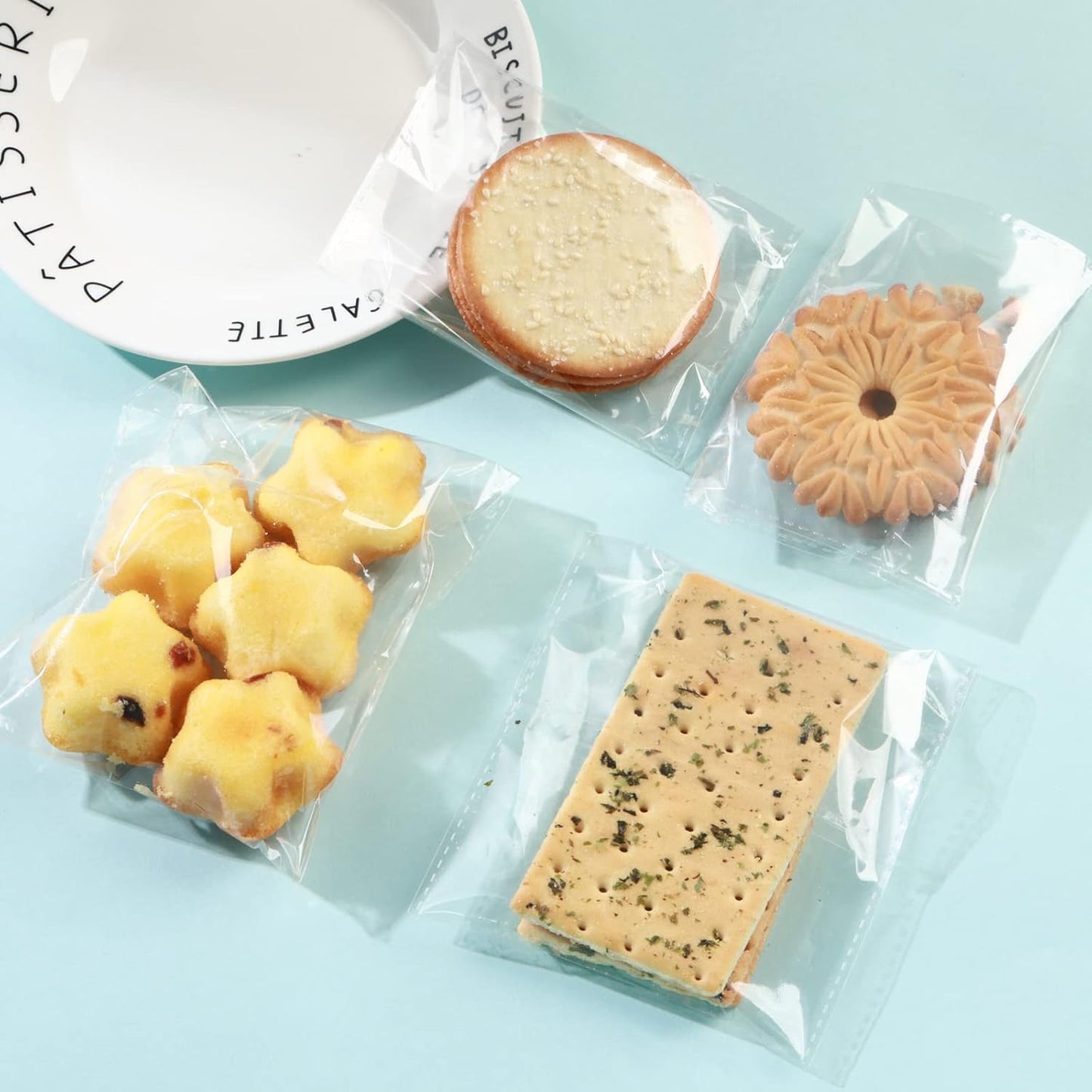 10" x 13" Large Clear Resealable Cellophane Bags 300 pcs, Self-sealing Clear Bags for Packaging Products Self-adhesive Cello Bags for Clothes, T-shirts, Pants and Gifts, 300 ct in Bulk