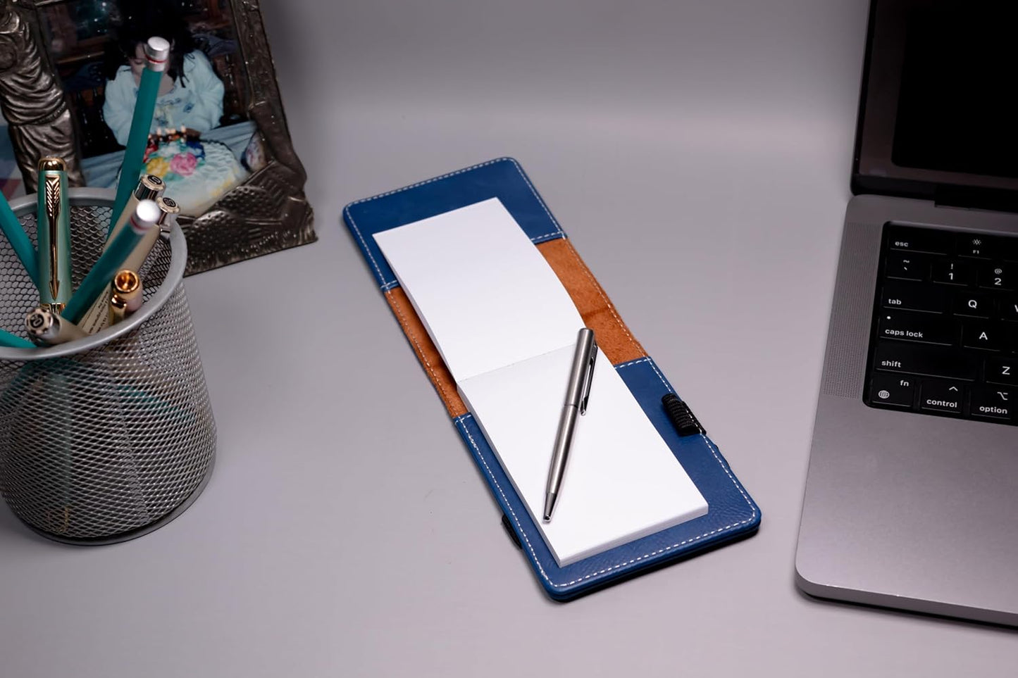 LaserGram Mini Padfolio with Notepad and Pen, Flag of The United States, Personalized Engraving Included (Dark Blue)