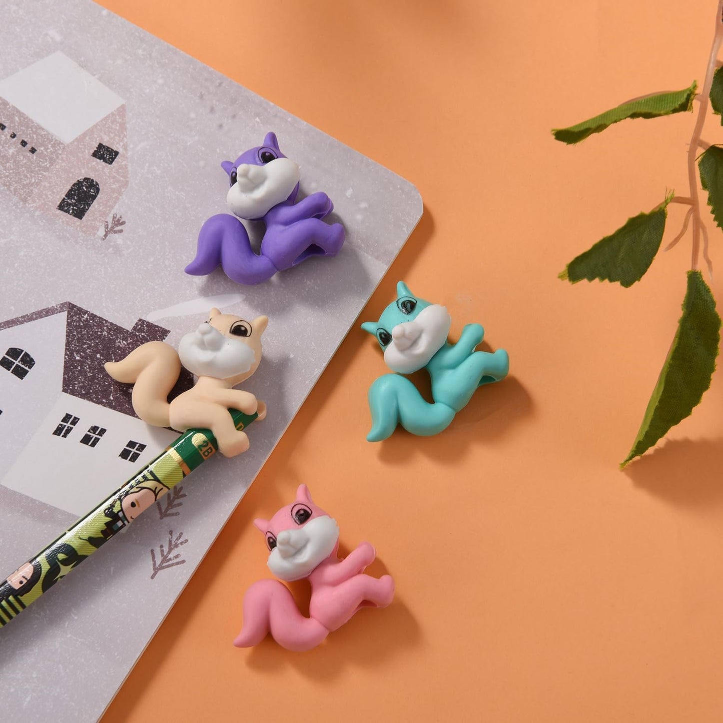 20 Pack Squirrel Pencil Top Erasers for Kids, 3D Animal Erasers for Boys and Girls, Fun Take Apart Erasers for School Supplies Prize Gifts Party Favors