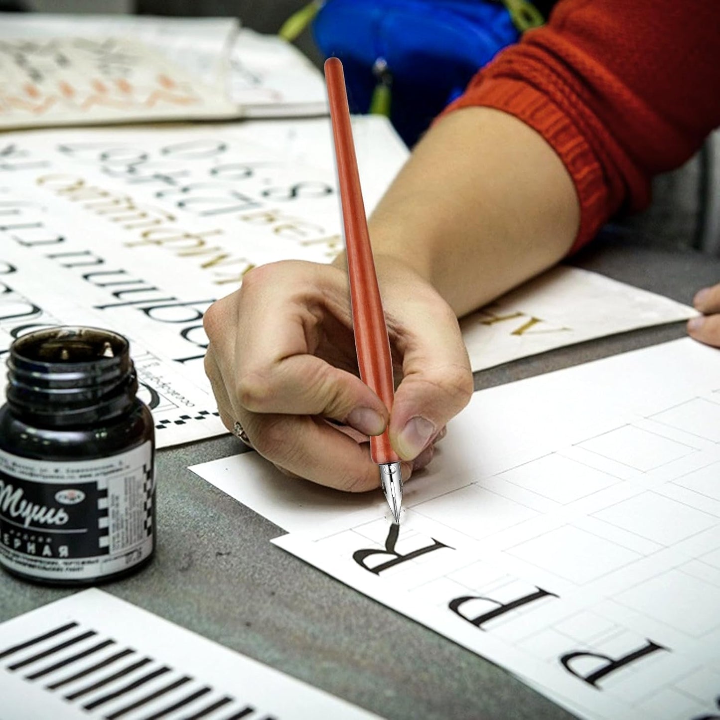 14pcs Oblique Calligraphy Comic Pen Set, 2-in-1 Wooden Pen Holder with 12 Stainless Steel Replacement Nibs for Writing, Signing, Painting, Sketching