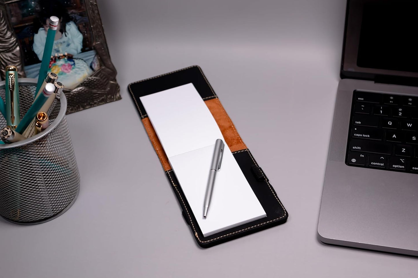 LaserGram Mini Padfolio with Notepad and Pen, Flag of The United States, Personalized Engraving Included (Black with Silver)