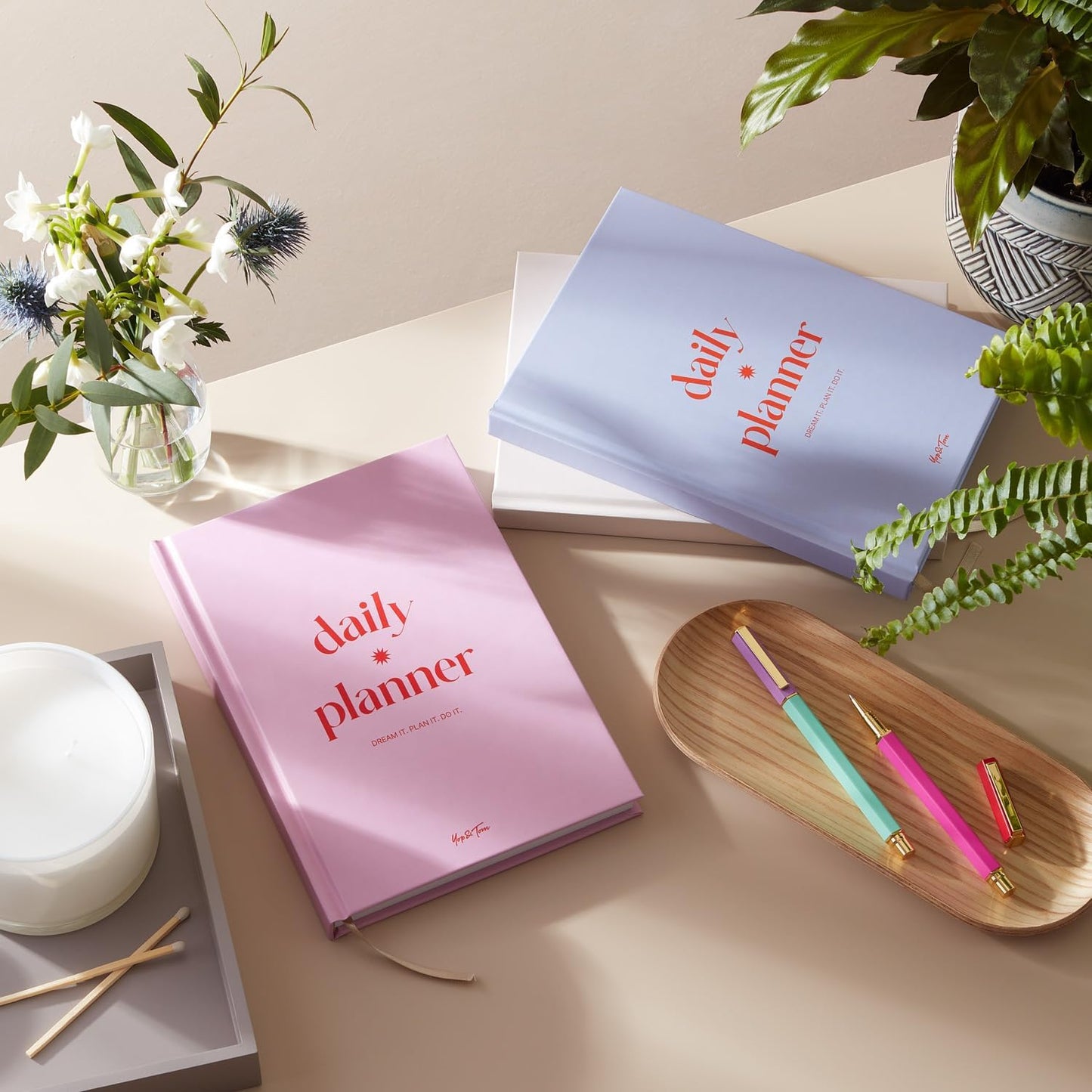 Yop & Tom Undated Daily Planner - Productivity Planner - Weekly and Daily Organizer with Time Slots - Purple & Orange