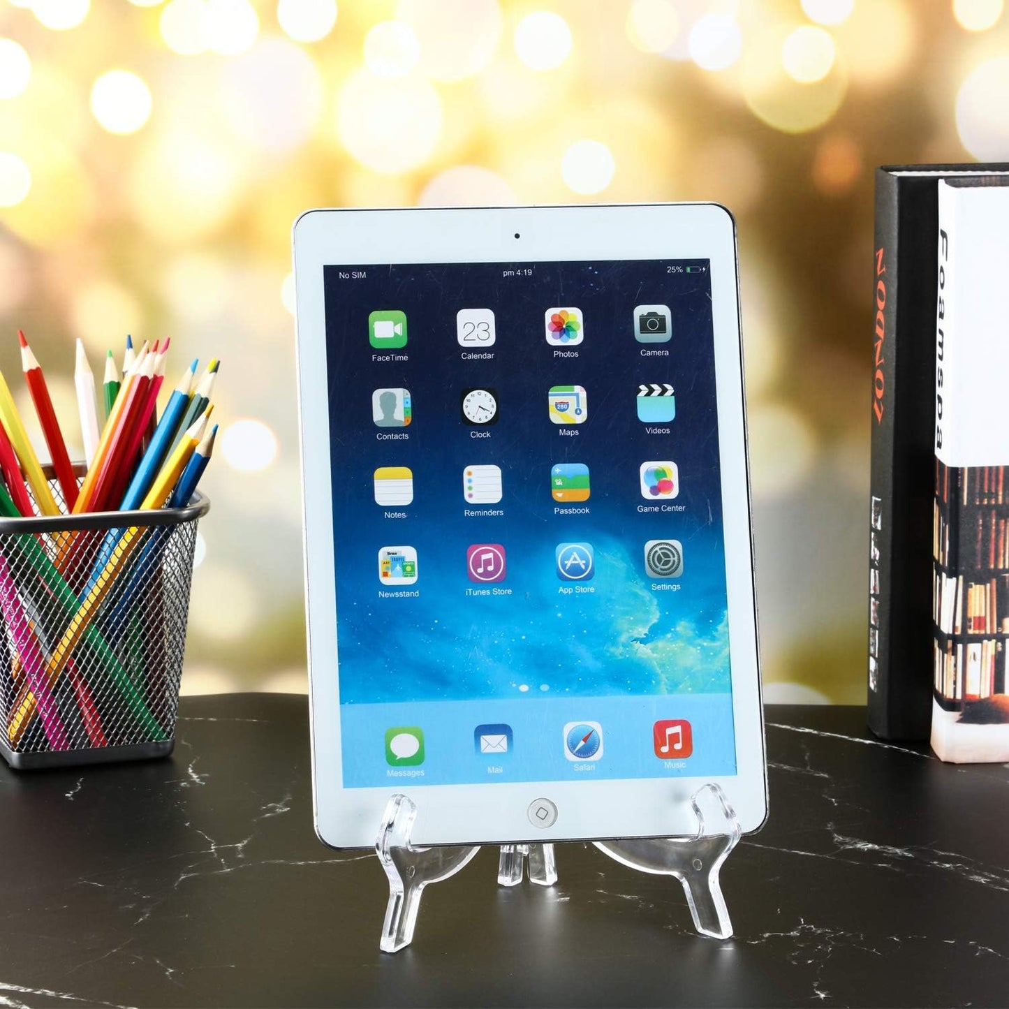 HESTYA 6 Pack 7 Inch Acrylic Easel Stand, Display Stand, Plate Holder for Display, Photo Holder Picture Frame Book(Clear)