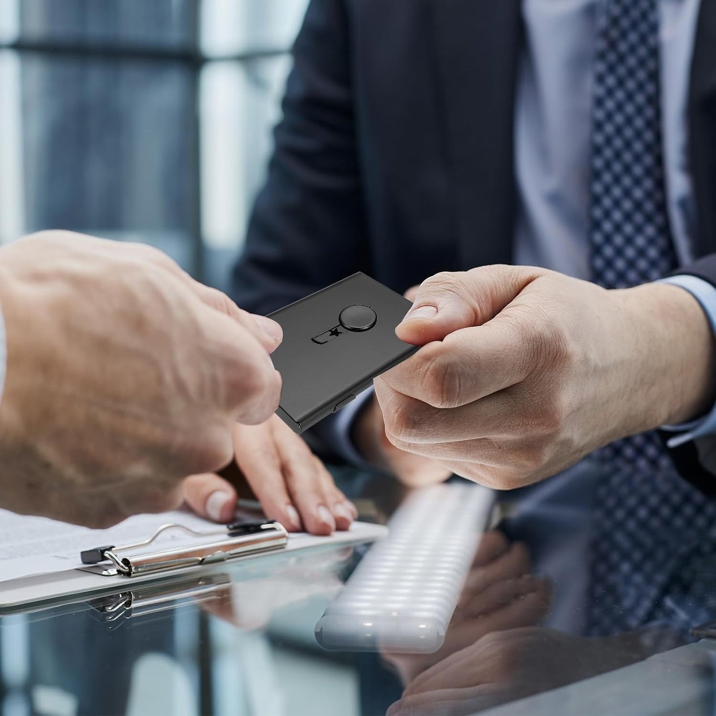 PATIKIL 2 Pcs Business Card Holder, Thumb Drive Business Card Holder Portable Business Card Holders Alloy Slide Out Card Case for Business Meeting, Silver