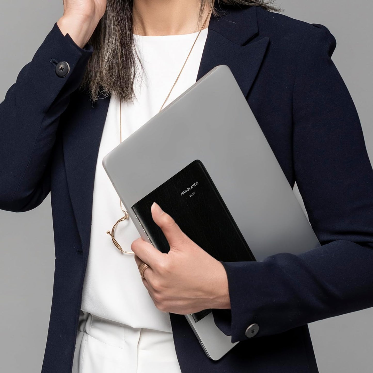 AT-A-GLANCE 2026 Appointment Book Planner, Daily, 5" x 8", Small, Quarter-Hourly, DayMinder, Black (G1000026)