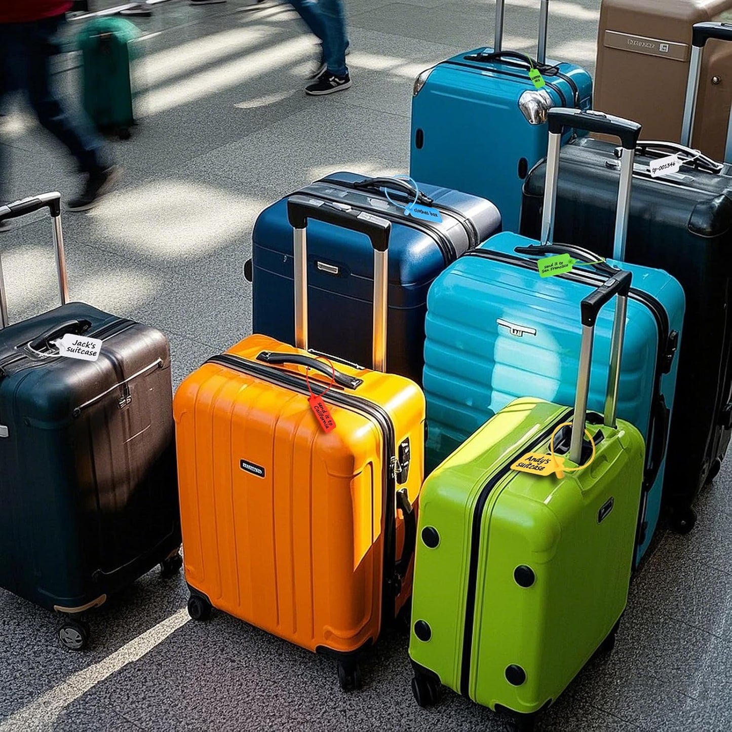 100 Green Blank Plastic Tags for Labeling Waterproof Hanging Labels Writable Tags Seal Plastic Marking Label for Clothes Bags Keys Inventory with One Marker Pen