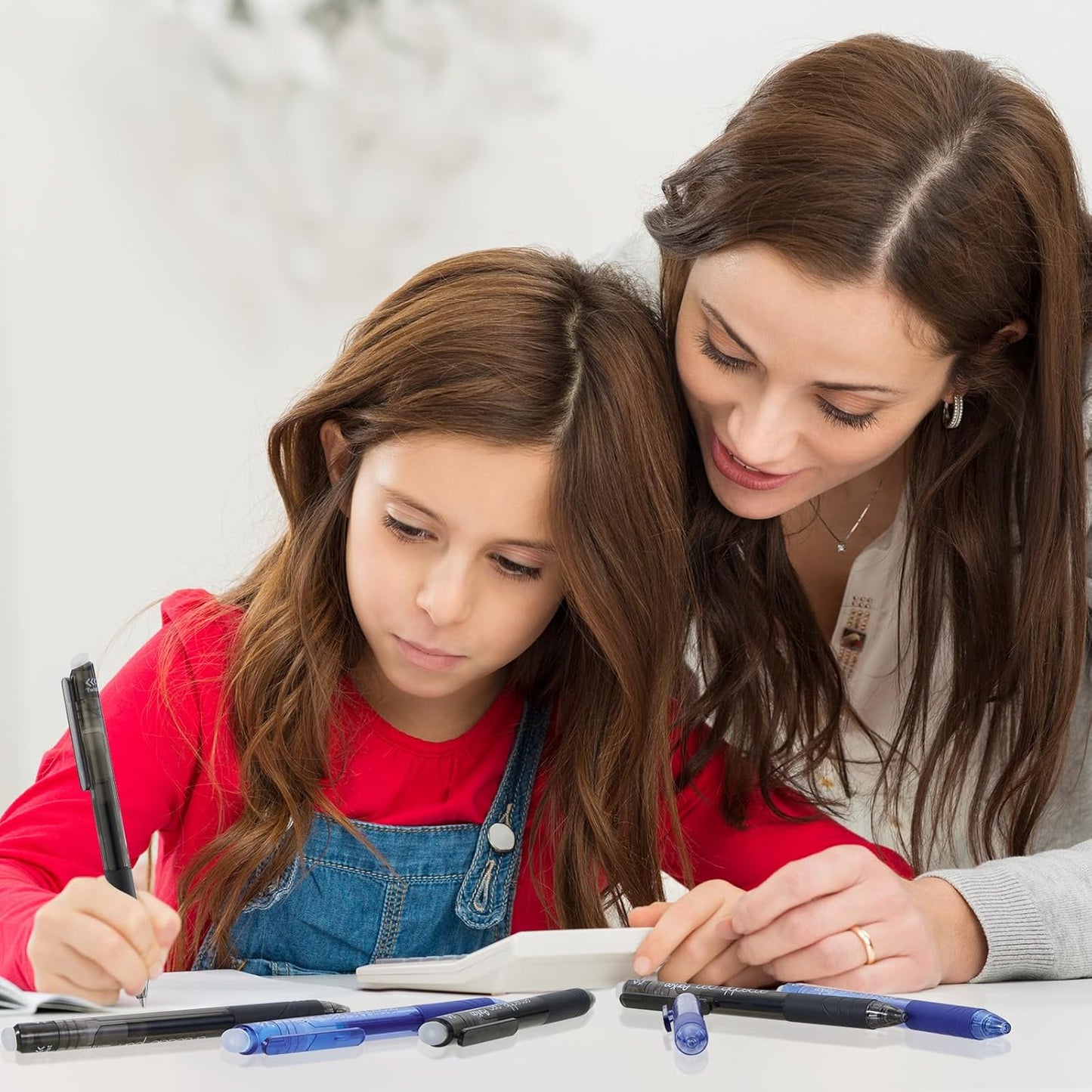 ParKoo Retractable Erasable Gel Pens 0.7mm, 6 Black/6 Blue Twist Pens Fine Point, Make Mistakes Disappear, Smooth Writing with Comfortable Grip for Journaling Drawing Note Taking