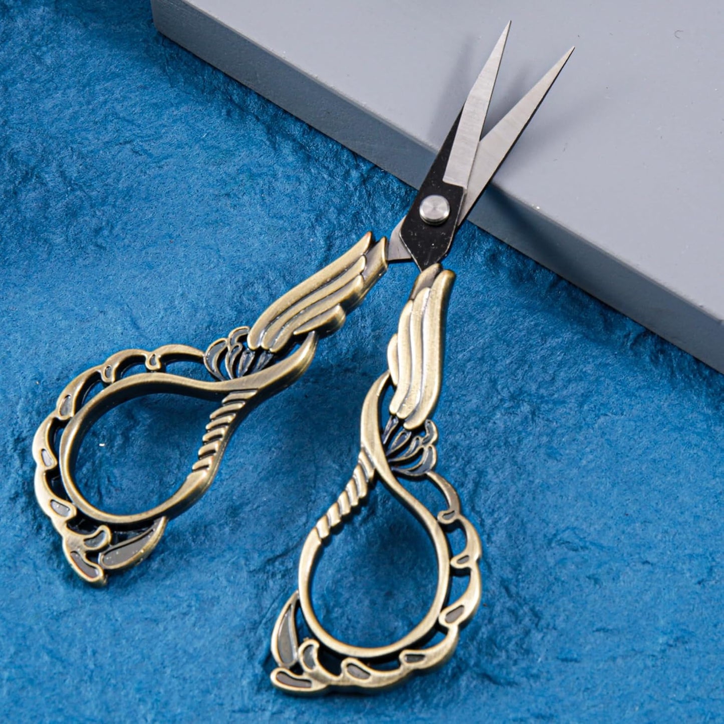 2-Pack Embroidery Scissors Kit with Covers - Cute Cut-Out Design Handles, Sharp Tips for Precise Cutting - Ideal for Craft, Sewing, and More